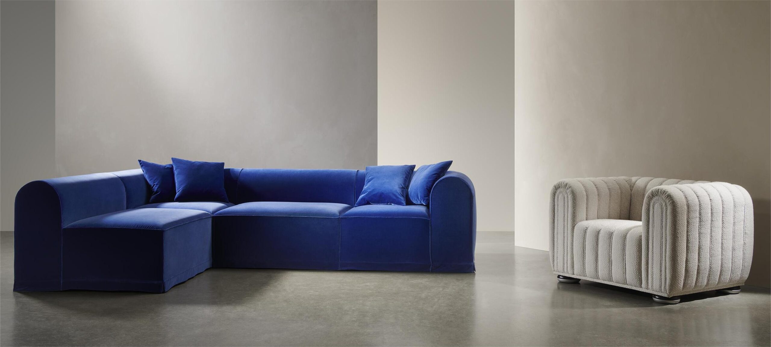 Gubi || Hay || &Tradition Verkäufe -Gubi || Hay || &Tradition Verkäufe BLOCKS Sofa VelAzu CLUB1910 Armchair AntSto A scaled