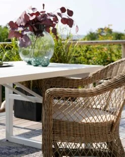 Brafab Kamomill Lehnstuhl, Beige 9 Brafab Kamomill Lehnstuhl, Beige -Gubi || Hay || &Tradition Verkäufe brafab kamomill armchair beige with cushion 3