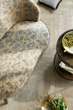 Cozy Living Saga Beistelltisch -Gubi || Hay || &Tradition Verkäufe cozy living saga 2