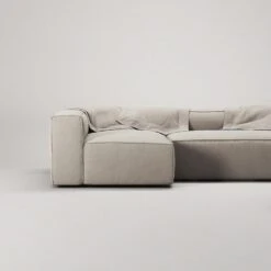 Grand 4-Sitzer-Sofa Liege Links Offenes Endstück Mit Fußhocker, Sandshell Beige 11 Grand 4-Sitzer-Sofa Liege Links Offenes Endstück Mit Fußhocker, Sandshell Beige -Gubi || Hay || &Tradition Verkäufe decotique grand 4 sitzer sofa liege links offenes endstuck mit fuhocker 37