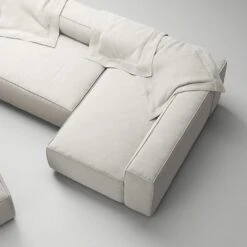 Grand 4-Sitzer-Sofa Liege Rechts Offenes Endstück Mit Fußhocker, Moon White 11 Grand 4-Sitzer-Sofa Liege Rechts Offenes Endstück Mit Fußhocker, Moon White -Gubi || Hay || &Tradition Verkäufe decotique grand 4 sitzer sofa liege rechts offenes endstuck mit fuhocker 45