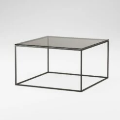 Observe Kaffeetisch 70x70 Cm, In Rauchfarbenem Glas -Gubi || Hay || &Tradition Verkäufe decotique observe coffee table 70x70 cm 10