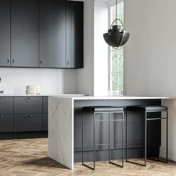 Barhocker Ohne Rückenlehne 77 Cm, Schwarz / Schwarz Leder -Gubi || Hay || &Tradition Verkäufe department barhocker ohne ruckenlehne schwarz 78