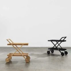 Design House Stockholm Exit Servierwagen, Eiche -Gubi || Hay || &Tradition Verkäufe design house stockholm exit servierwagen 1 1