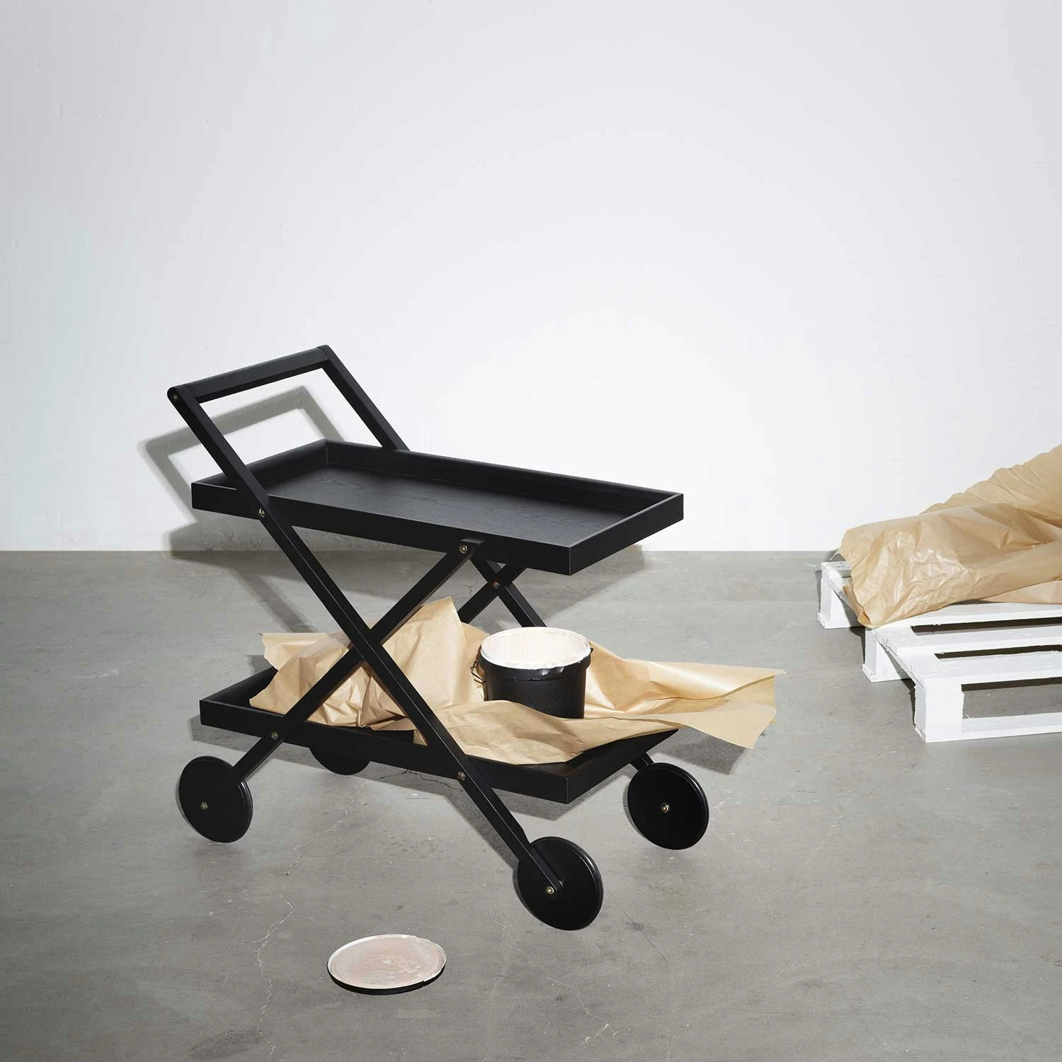 Design House Stockholm Exit Servierwagen, Schwarz 2 Design House Stockholm Exit Servierwagen, Schwarz – Bild 2