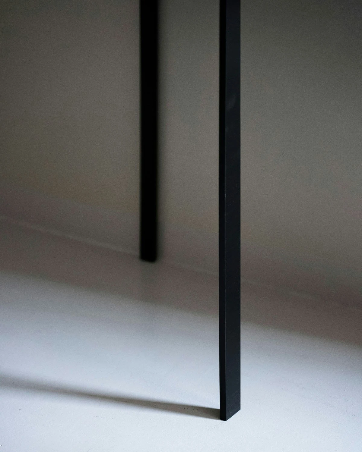 Square Konsolentisch 93xx46x70 Cm, Schwarz/Burned Walnut 4 Square Konsolentisch 93xx46x70 Cm, Schwarz/Burned Walnut – Bild 4