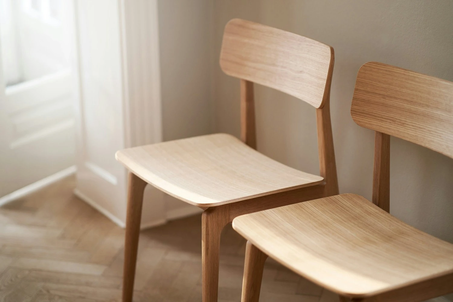 J175 Åstrup Dining Chair , Lacquered Oak 5 J175 Åstrup Dining Chair , Lacquered Oak – Bild 5