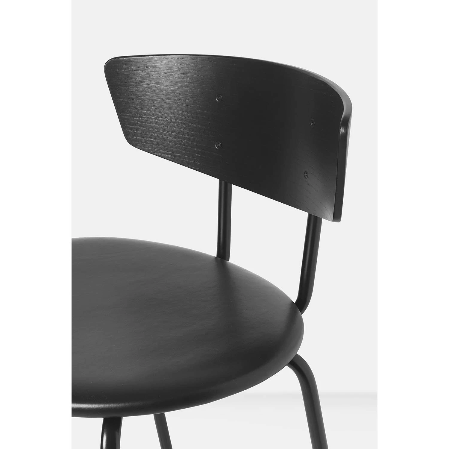 Ferm LIVING Herman Bar Chair High, Black/Black Leather 2 Ferm LIVING Herman Bar Chair High, Black/Black Leather – Bild 2