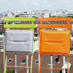 Bistro Sitzkissen, Chili -Gubi || Hay || &Tradition Verkäufe fermob bistro sitzkissen 15