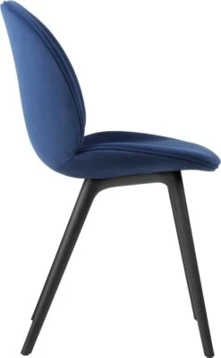 Gubi Beetle Stuhl Gepolstert / Kunststoffbasis, Sunday 003 -Gubi || Hay || &Tradition Verkäufe gubi beetle dining chair front black plastic 30