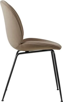 Gubi Beetle Stuhl Gepolstert / Kegelförmige Basis, Sunday 034 -Gubi || Hay || &Tradition Verkäufe gubi beetle dining chair front matt black 26