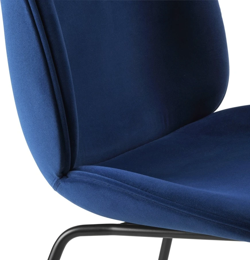 Gubi Beetle Stuhl Gepolstert / Kegelförmige Basis, Sunday 003 4 Gubi Beetle Stuhl Gepolstert / Kegelförmige Basis, Sunday 003 – Bild 4