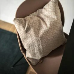 Gubi Beetle Stuhl, Schwarz Chrom/ Schwarz -Gubi || Hay || &Tradition Verkäufe gubi beetle stuhl schwarz chrom grun 1 1