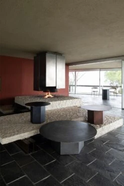 Gubi Epic Kaffeetisch Ø80 Stahl, Misty Grey 3 Gubi Epic Kaffeetisch Ø80 Stahl, Misty Grey -Gubi || Hay || &Tradition Verkäufe gubi epic kaffeetisch 80 stahl 1