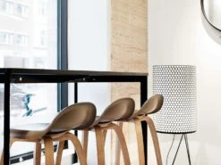 Gubi 3D Barstuhl H65cm, Walnut/ Shy Cherry -Gubi || Hay || &Tradition Verkäufe gubi gubi 3d barstuhl h65cm walnut black 4