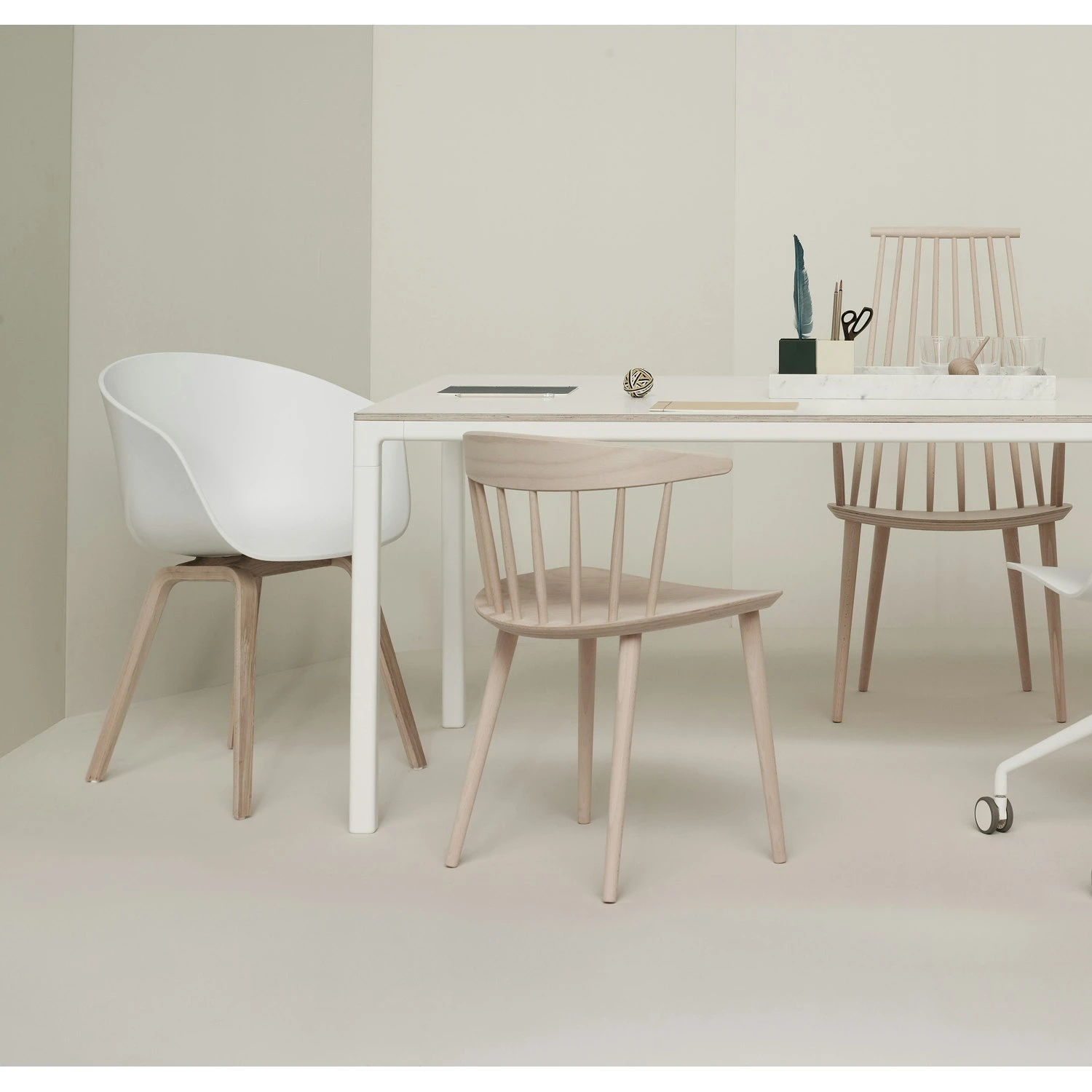 Hay About A Chair 22, Weiß/Eiche 4 Hay About A Chair 22, Weiß/Eiche – Bild 4