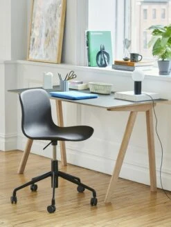 Hay CPH 90 Schreibtisch, Mit Wasserlack Behandelte Eiche/Grau Linoleum -Gubi || Hay || &Tradition Verkäufe hay cph 90 schreibtisch mit wasserlack behandelte eiche 9