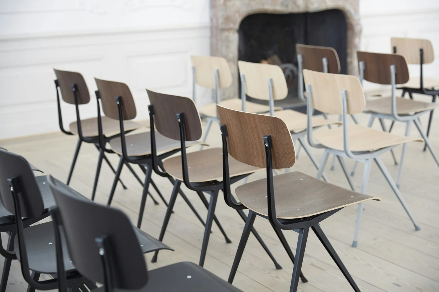 Hay Result Stuhl, Schwarz / Eiche, Wasserbasierter Lack 2 Hay Result Stuhl, Schwarz / Eiche, Wasserbasierter Lack – Bild 2