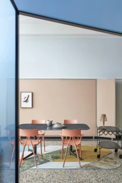 Kartell A.I. Stuhl, Grün -Gubi || Hay || &Tradition Verkäufe kartell ai stuhl 3