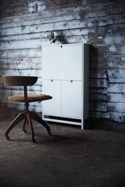 Falsterbo Desk, White Lacquer 11 Falsterbo Desk, White Lacquer -Gubi || Hay || &Tradition Verkäufe mavis falsterbo desk white lacquer 5