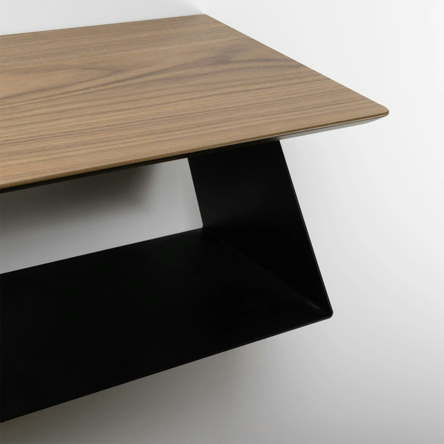 Maze Edgy Wood Regal, Black Beauty/ Walnussfarben 2 Maze Edgy Wood Regal, Black Beauty/ Walnussfarben – Bild 2