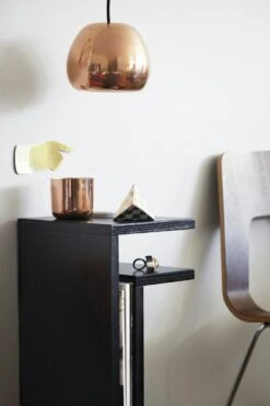 Neu eingetroffen -Gubi || Hay || &Tradition Verkäufe maze f shelf regal links stehend 12