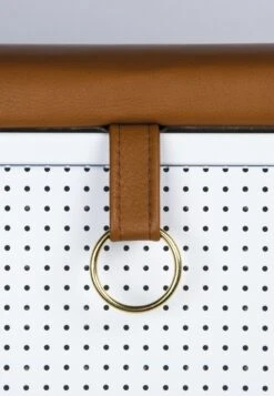 Maze Frank Aufbewahrungsbank, Weiß/Cognac -Gubi || Hay || &Tradition Verkäufe maze frank aufbewahrungsbank 20