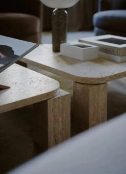 New Works Atlas Kaffeetisch 820x820 Mm, Unfilled Travertine 9 New Works Atlas Kaffeetisch 820x820 Mm, Unfilled Travertine -Gubi || Hay || &Tradition Verkäufe new works atlas 5