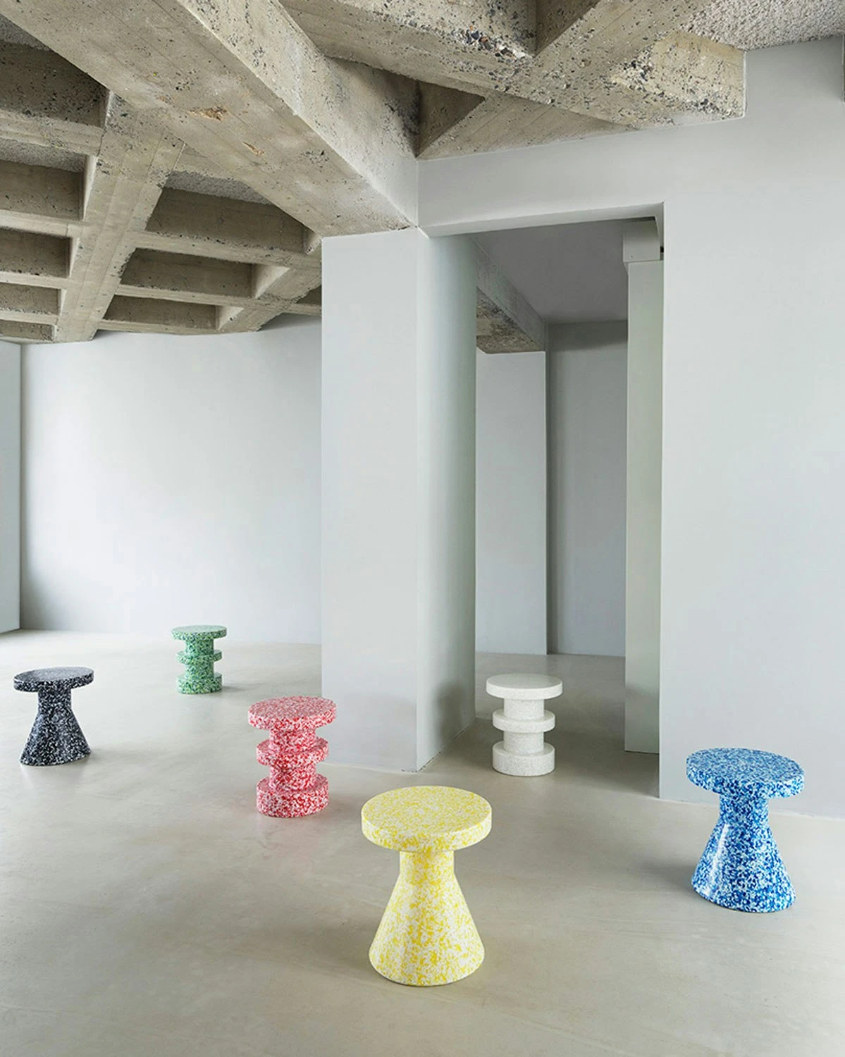 Normann Copenhagen Bit Hocker / Beistelltisch, Kegelförmig, Blau 4 Normann Copenhagen Bit Hocker / Beistelltisch, Kegelförmig, Blau – Bild 4