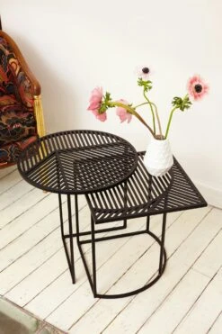 Iso-A Beistelltisch, Schwarz -Gubi || Hay || &Tradition Verkäufe petite friture iso a 4