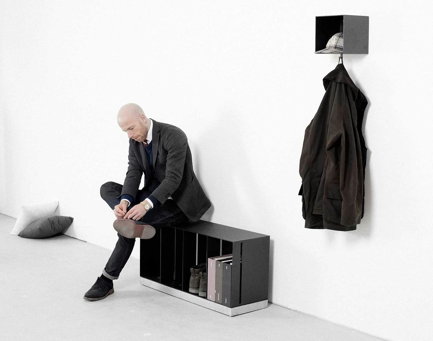 Manhattan Bench Regal Im Eisen, Anthrazit 2 Manhattan Bench Regal Im Eisen, Anthrazit – Bild 2