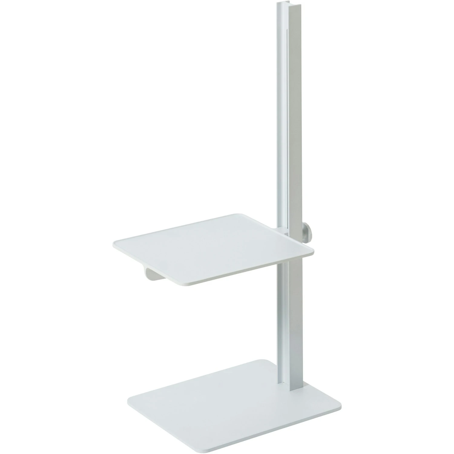 String Museum Beistelltisch, Aluminium 1 String Museum Beistelltisch, Aluminium