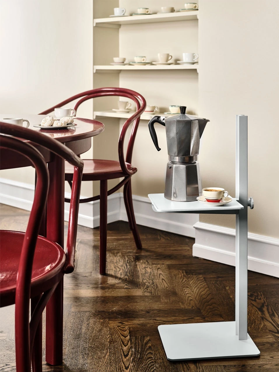 String Museum Beistelltisch, Aluminium 2 String Museum Beistelltisch, Aluminium – Bild 2