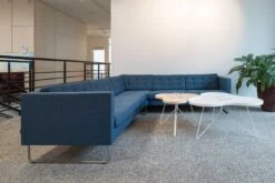 Swedese Flower Tisch 114x107cm, Eiche/Weiss 5 Swedese Flower Tisch 114x107cm, Eiche/Weiss -Gubi || Hay || &Tradition Verkäufe swedese flower tisch 90x84cm walnuss weiss 3