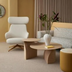 Swedese Savoa Kaffeetisch Ø84 Cm, Geölte Eiche -Gubi || Hay || &Tradition Verkäufe swedese savoa bord 64cm hojd 45cm 41