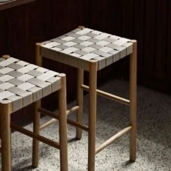 &Tradition Betty Barhocker TK7, Oak / Natürlich -Gubi || Hay || &Tradition Verkäufe tradition betty barhocker tk7 10