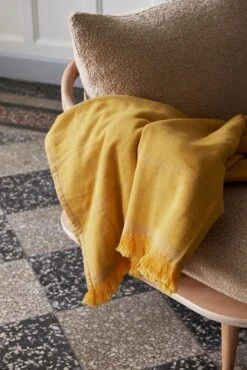 &Tradition Fly Sc12 Sofa, White Oiled Oak / Karakorum 003 9 &Tradition Fly Sc12 Sofa, White Oiled Oak / Karakorum 003 -Gubi || Hay || &Tradition Verkäufe tradition fly sc12 sofa 9