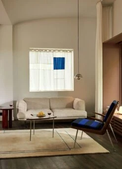 &Tradition Inland AV22 2-Sitzer-Sofa, Clay 0011 10 &Tradition Inland AV22 2-Sitzer-Sofa, Clay 0011 -Gubi || Hay || &Tradition Verkäufe tradition inland av22 sofa 2 seater clay 0011 4