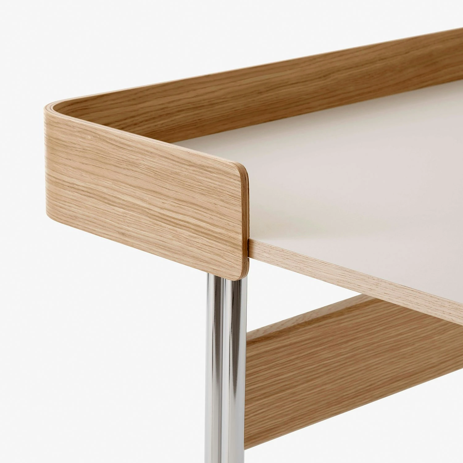 &Tradition Pavilion AV17 Schreibtisch, Mushroom / Oak / Chrome Leg 2 &Tradition Pavilion AV17 Schreibtisch, Mushroom / Oak / Chrome Leg – Bild 2